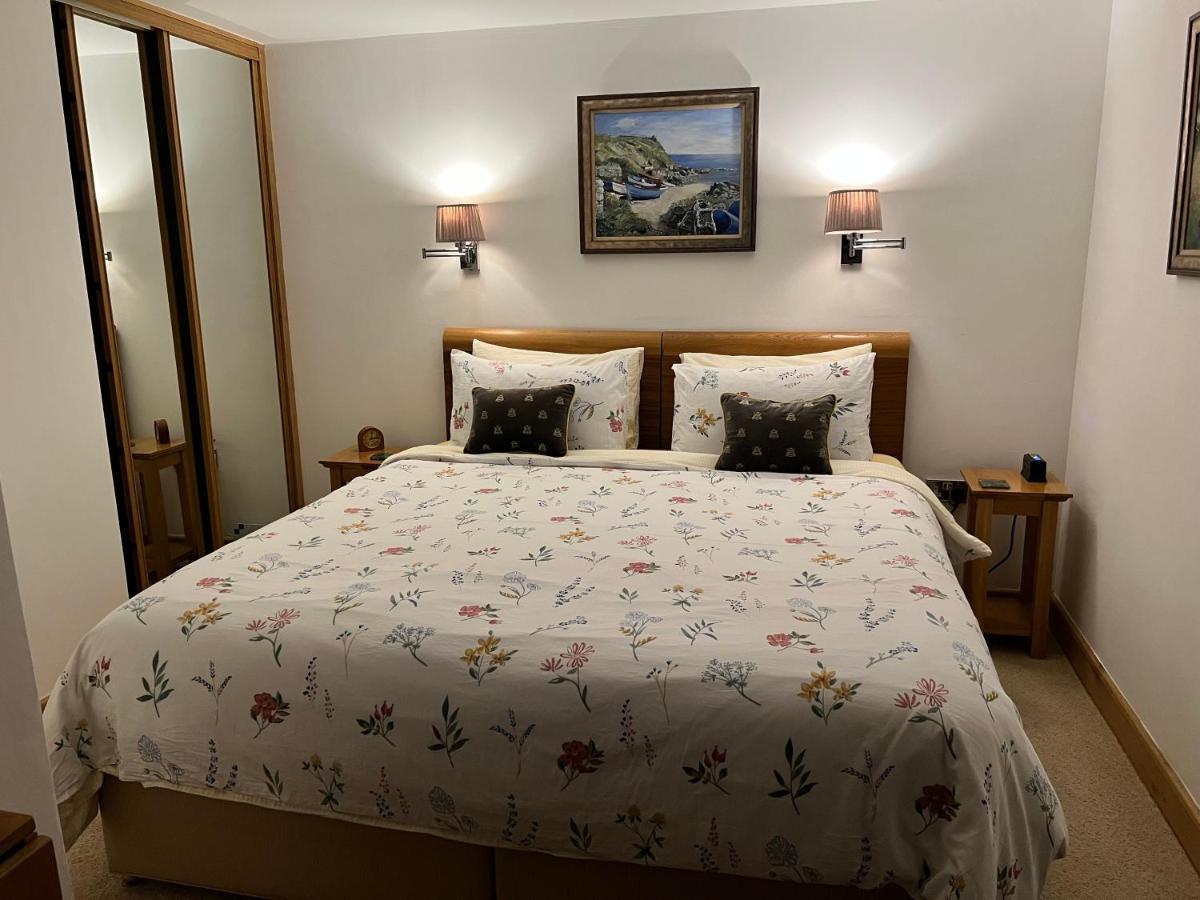 Lands End Hostel And B&B Сеннен Экстерьер фото